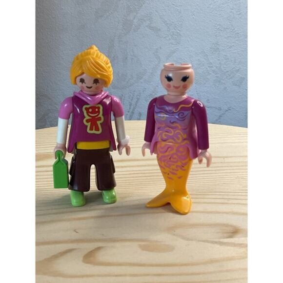 Playmobil Women Figures Set - Casual Outfit & Mermaid Tail - Picture 1 of 2